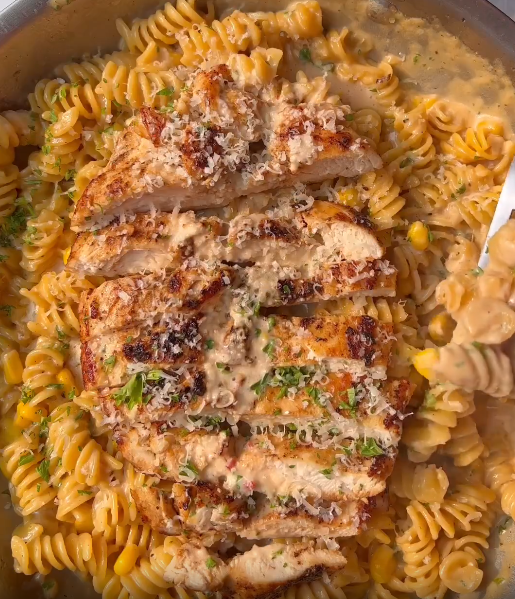 Cheesy Chipotle Chicken Pasta