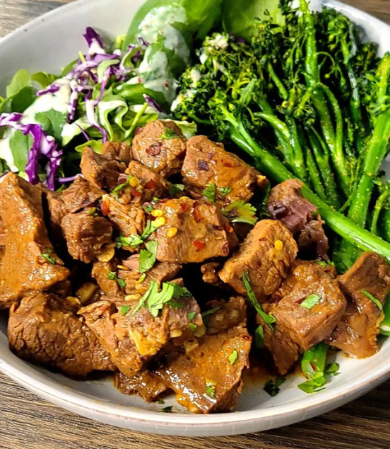 Steak Bites with Broccolini