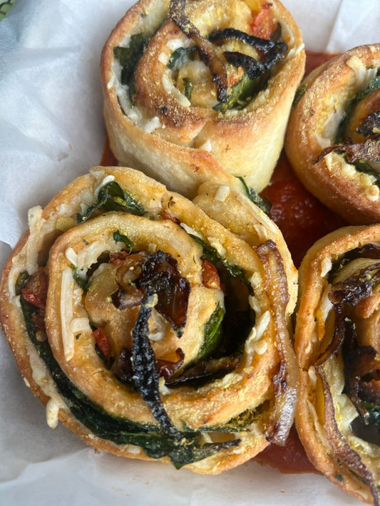 Cheesy Garlic Pizza Pinwheels