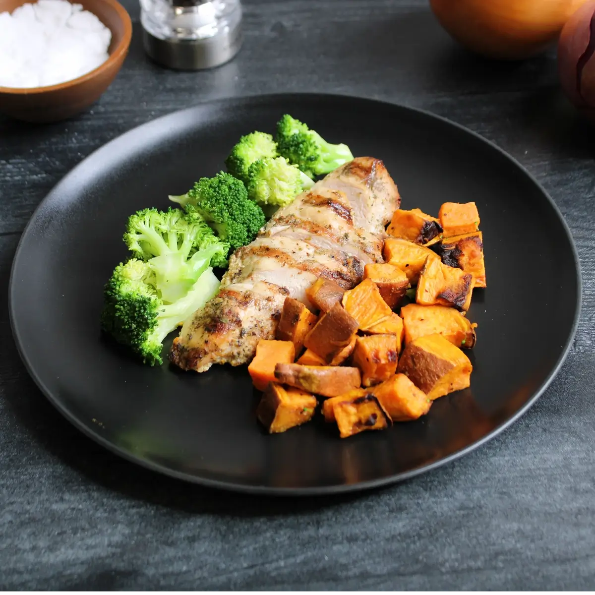 What's included in Honey Roasted Chicken & Sweet Potato Medley