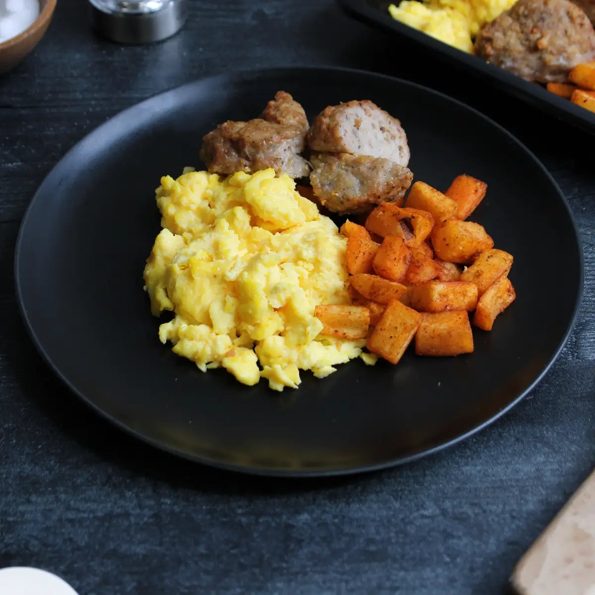 What's included in Daybreak Chicken Sausage Scramble
