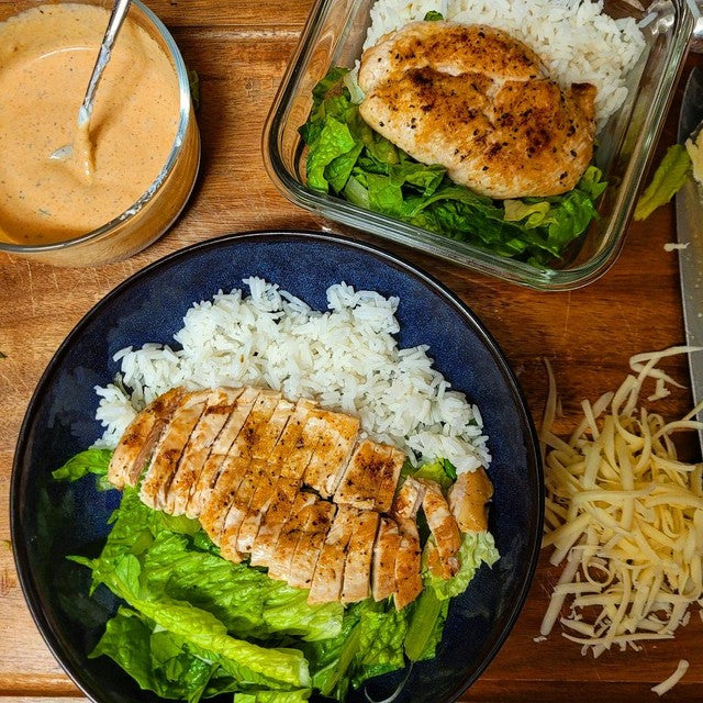 Grilled Chicken Rice Bowl with Chipotle Yogurt Sauce